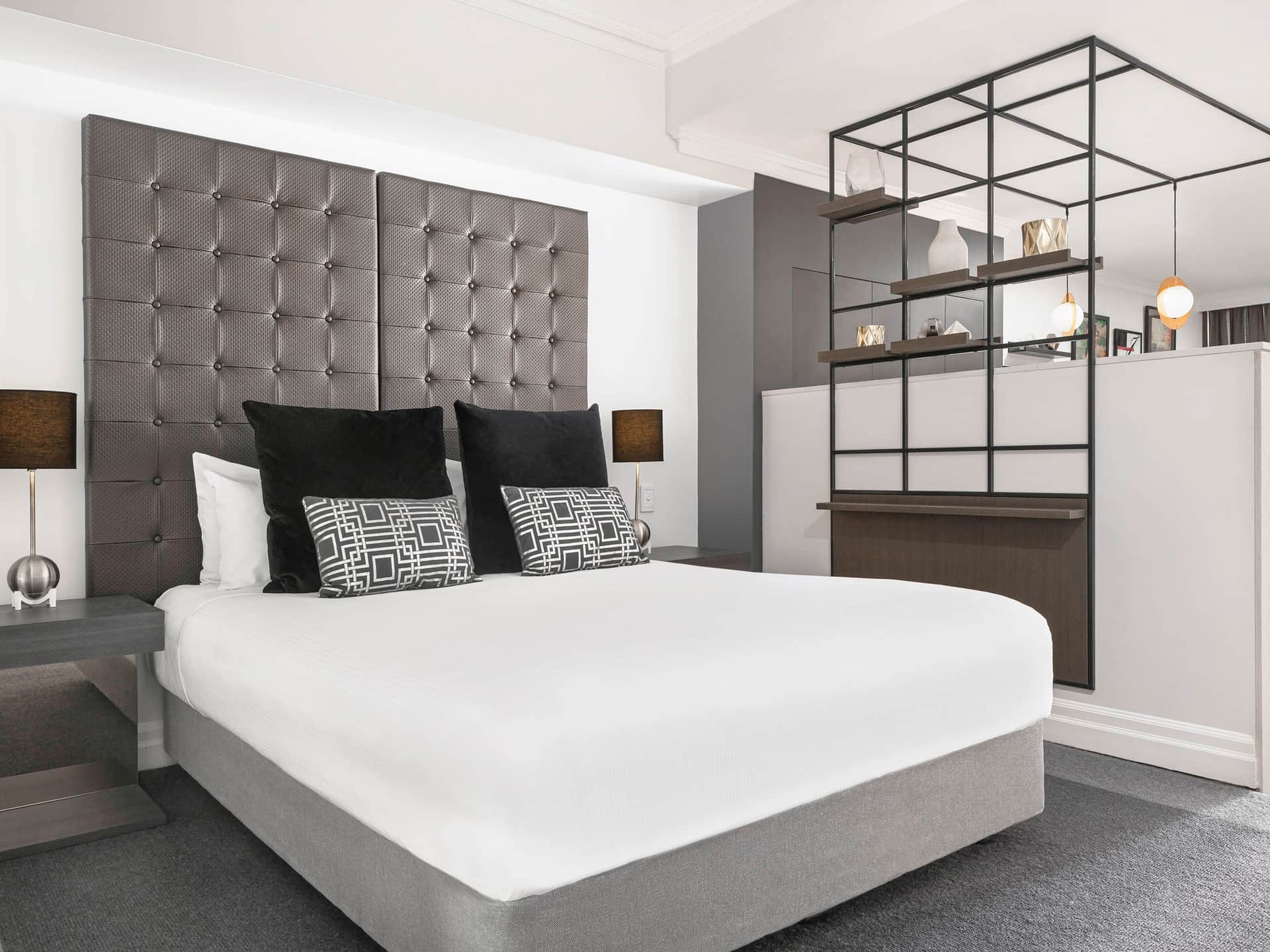 Mantra 2 Bond Street Sydney