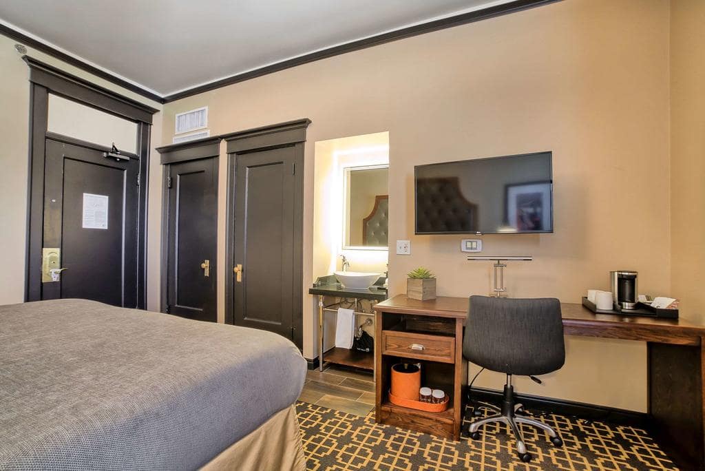 The Peery Hotel