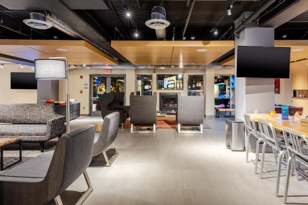 Aloft Columbia Harbison