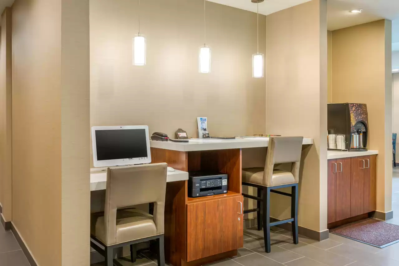 Comfort Inn & Suites