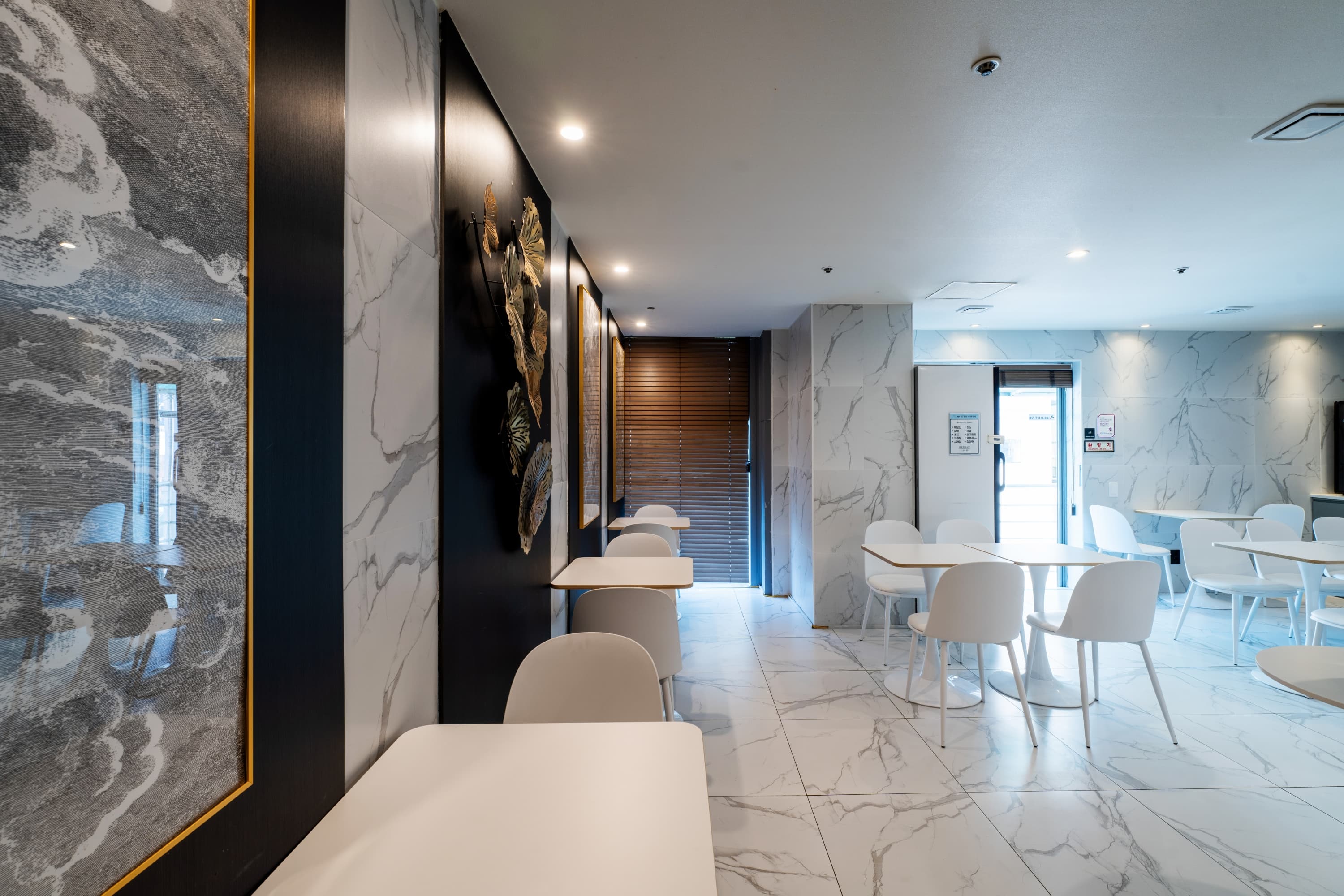 Gray 193 Gwangan Beach 그레이 193 광안리