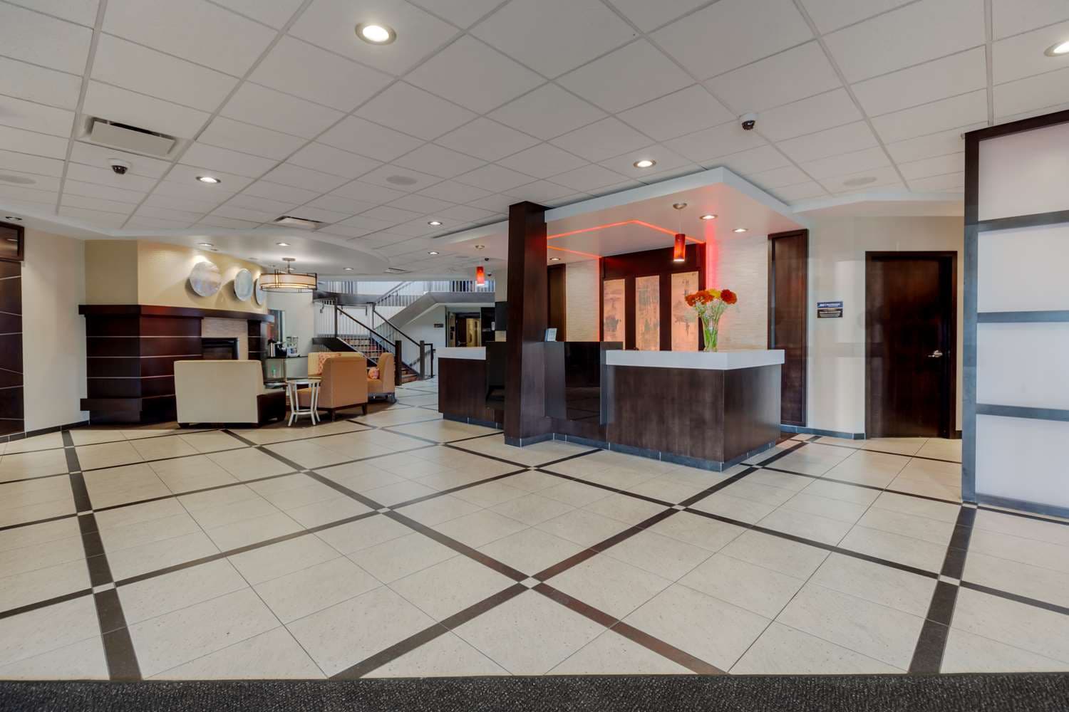 Best Western Premier Denham Inn & Suites