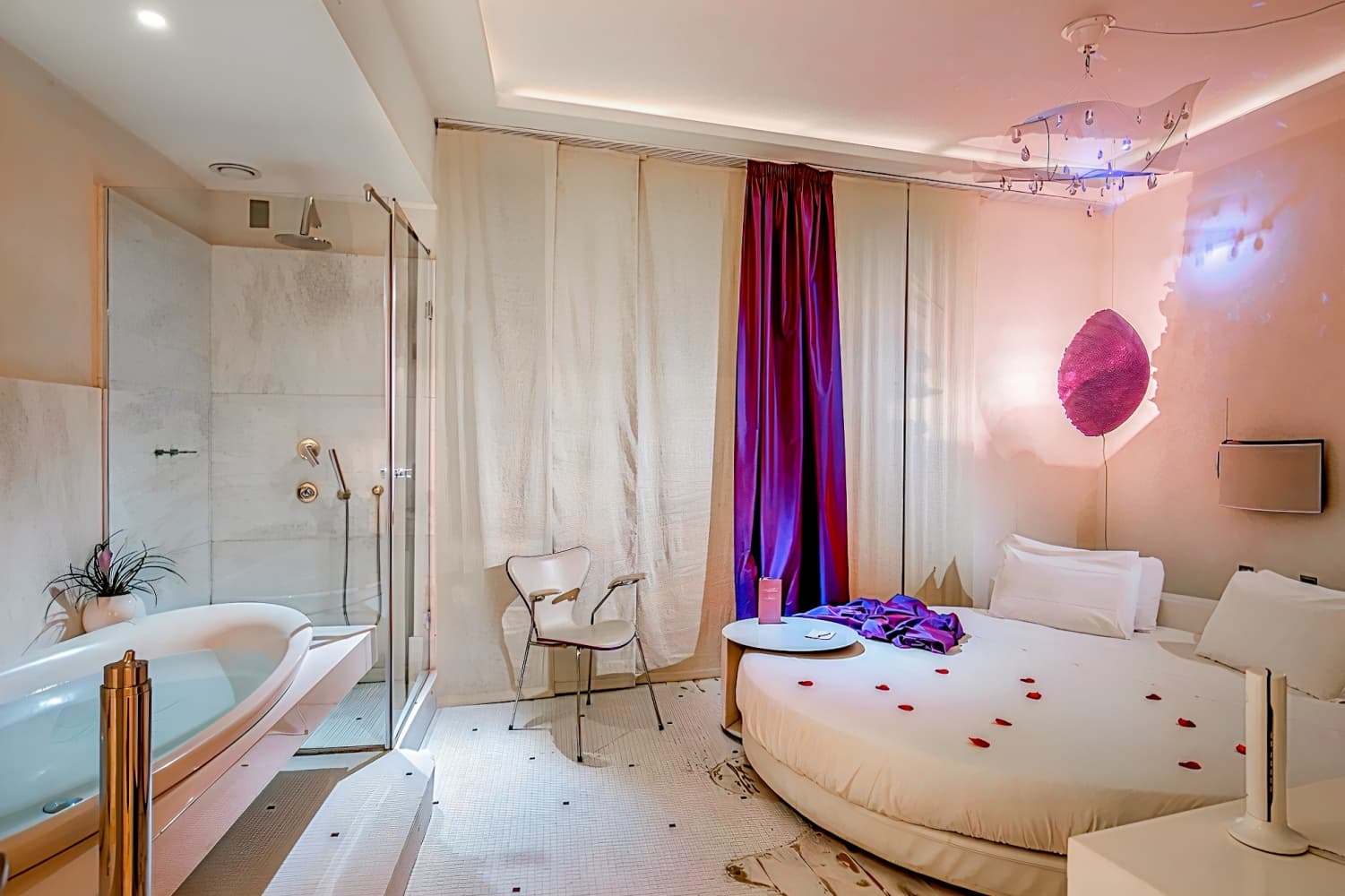 Suite Sistina For Brave Lovers