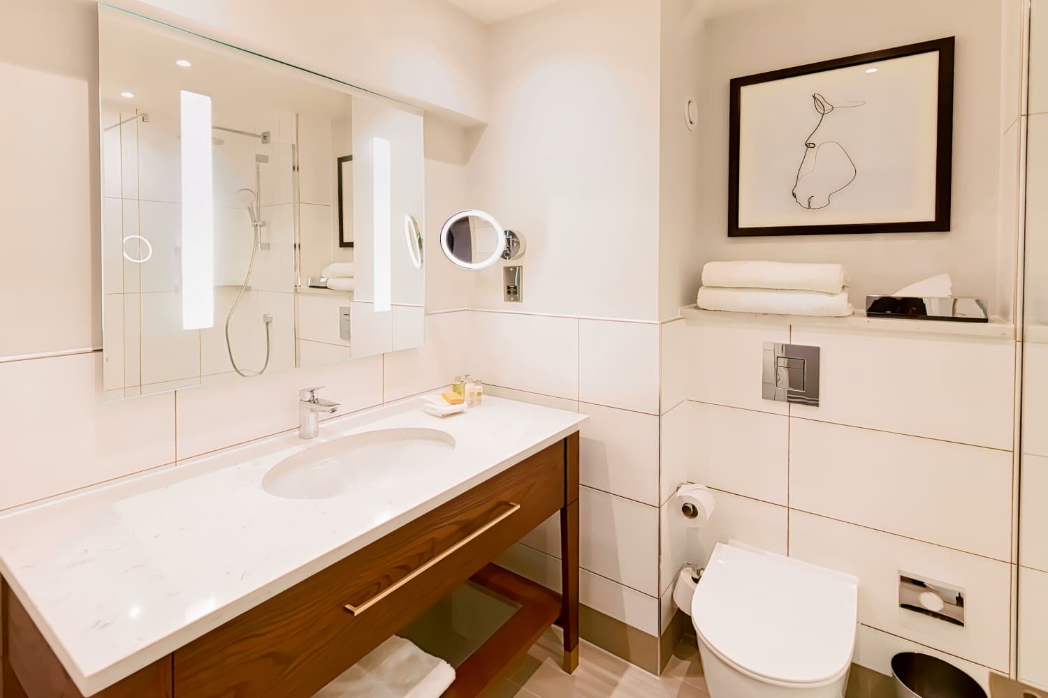 DoubleTree by Hilton, St. Anne’s Manor