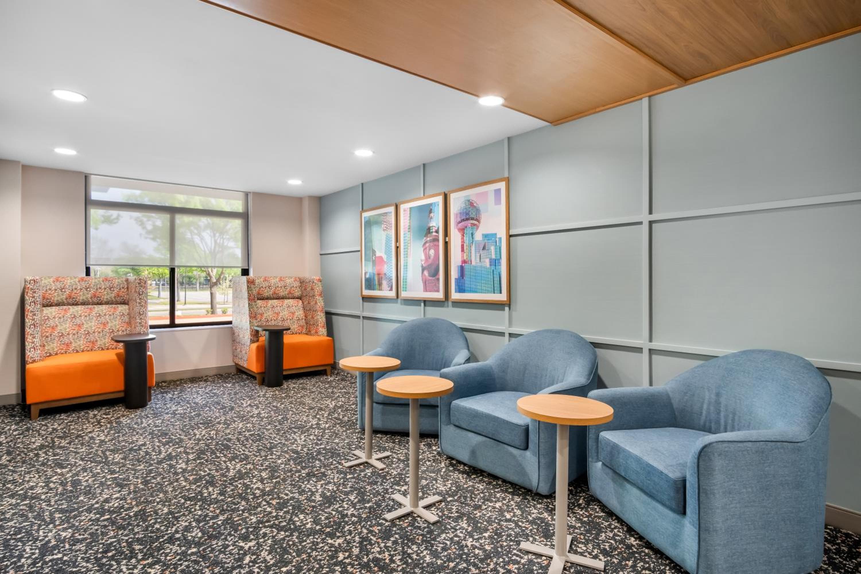 Hampton Inn by Hilton Addison Dallas