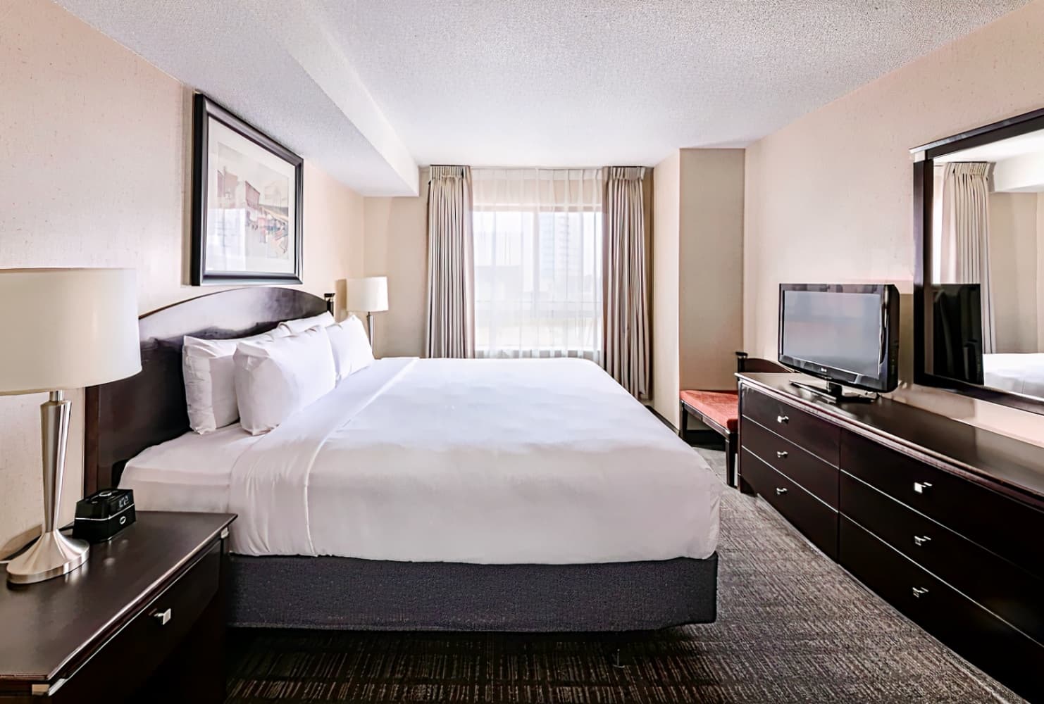 Les Suites Hotel Ottawa