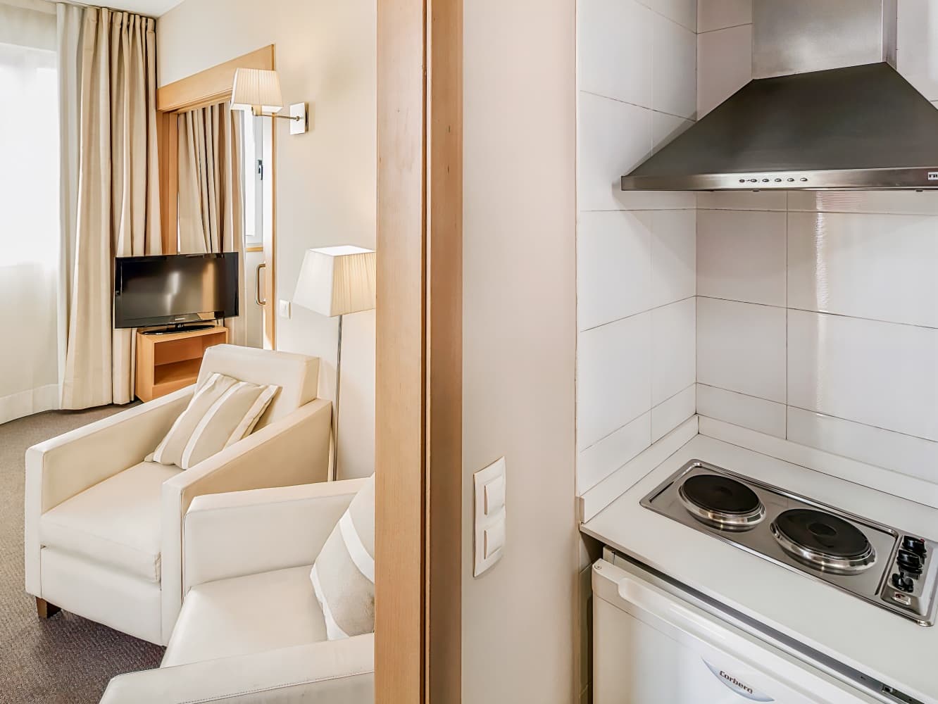 Mercure Atenea Aventura