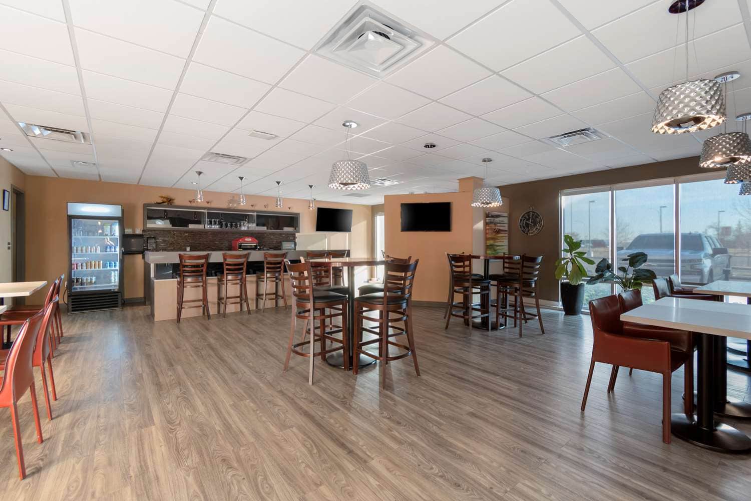 Best Western Plus Airport Inn & Suites
