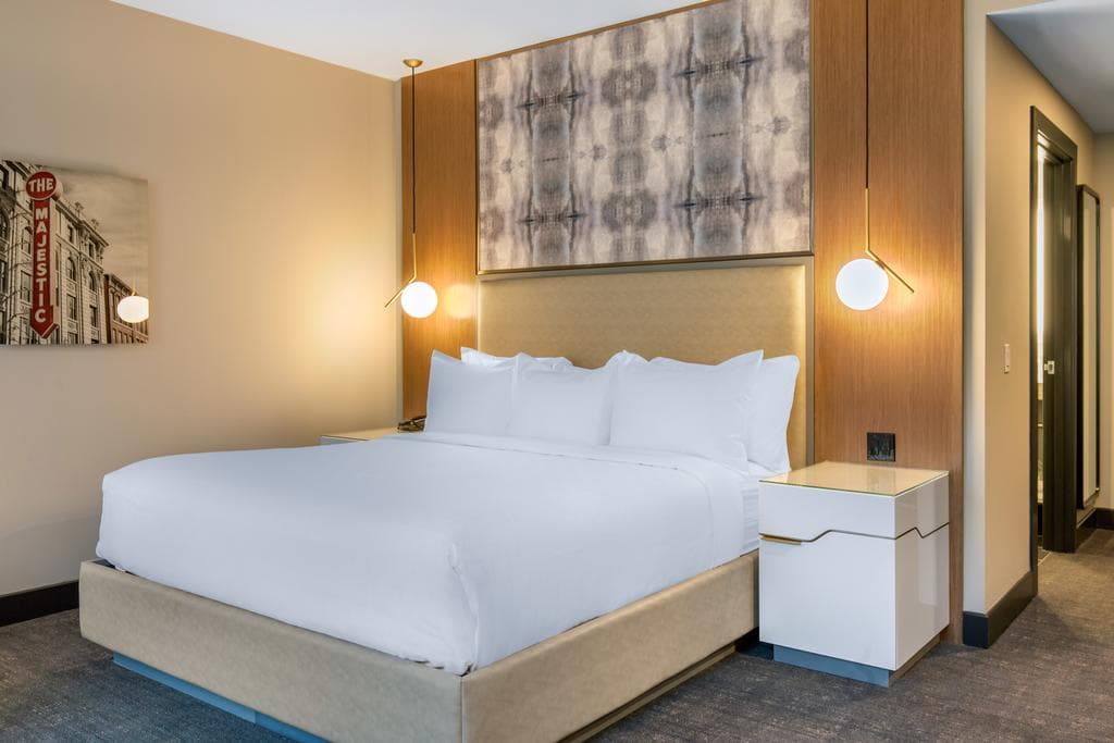 Renaissance Saint Elm Dallas Downtown Hotel