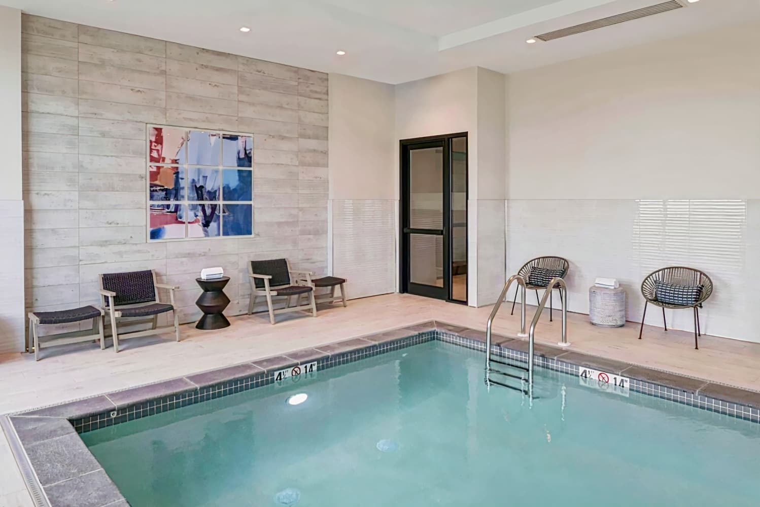 Holiday Inn Express Boston Logan Airport - Revere