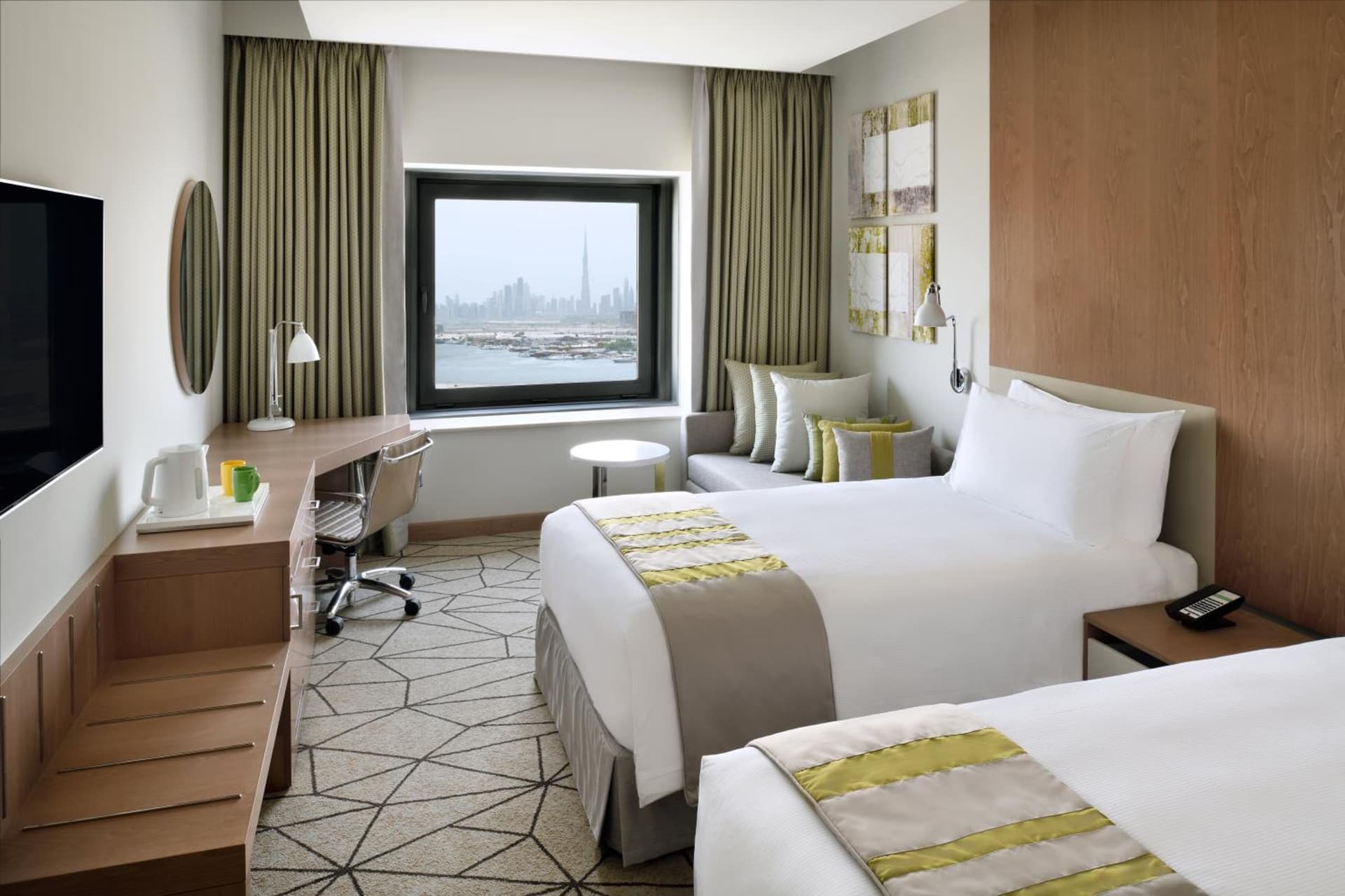 Holiday Inn Dubai Festival City