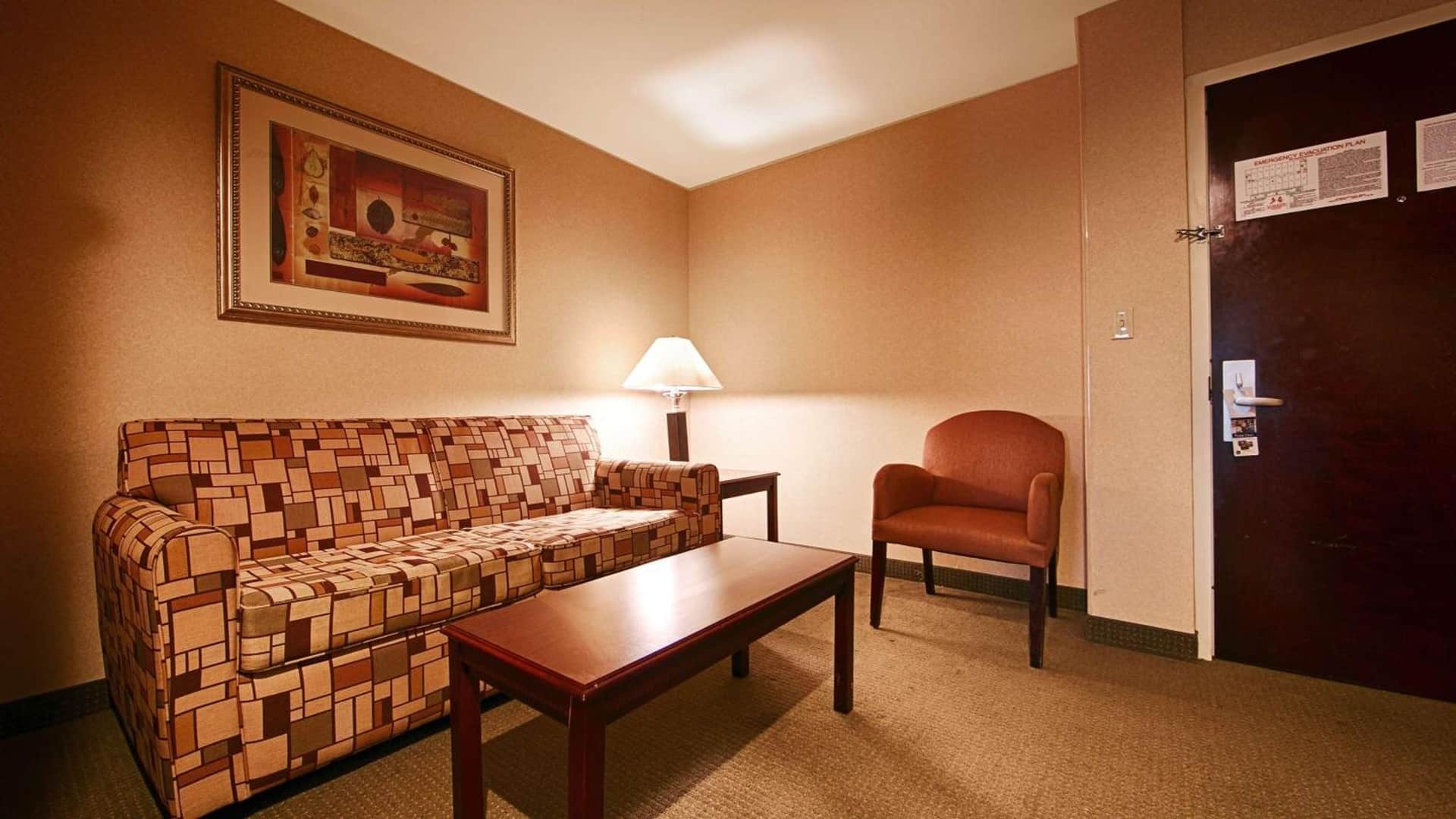 Riverview Inn and Suites Rahway