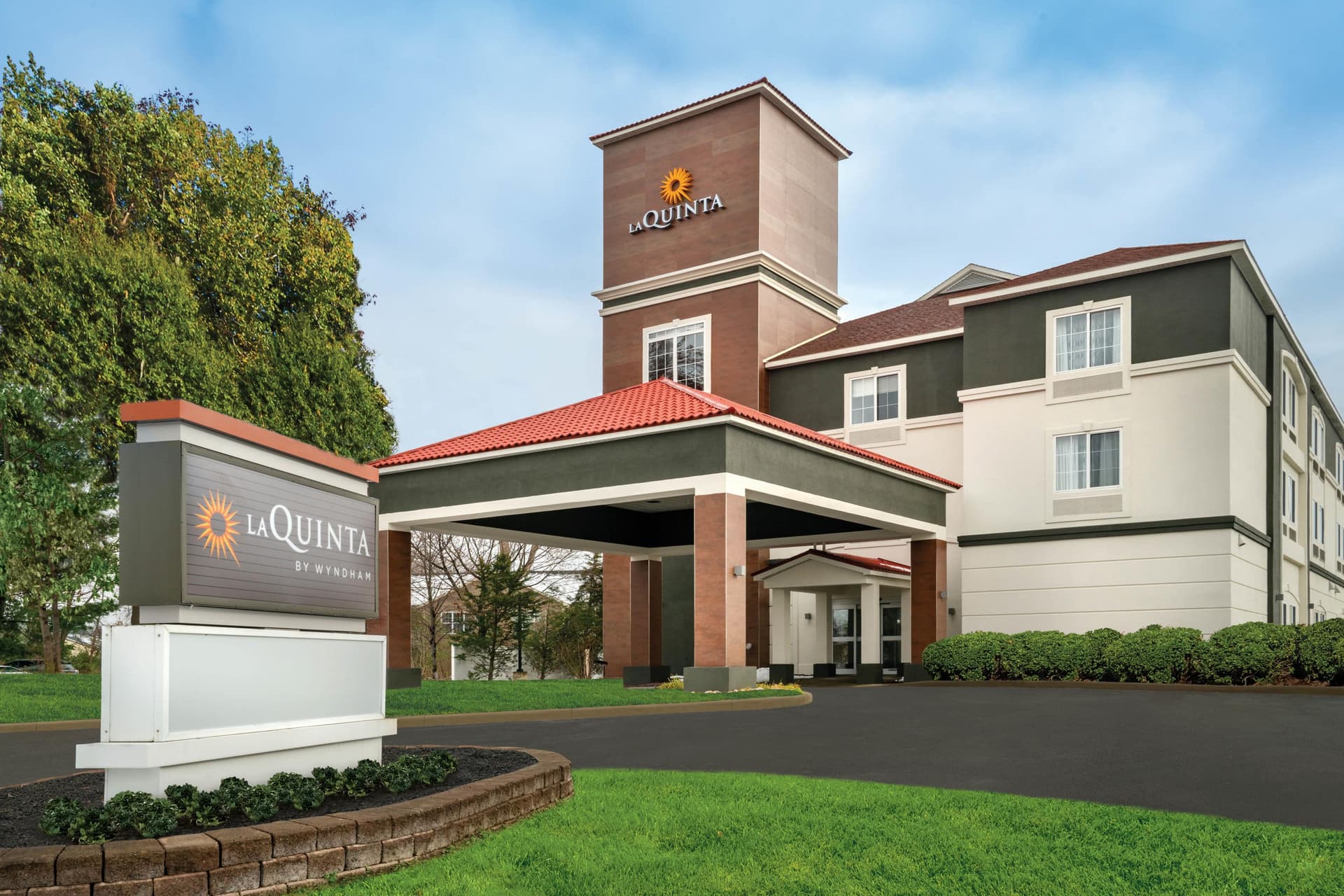 La Quinta by Wyndham Latham Albany Airport