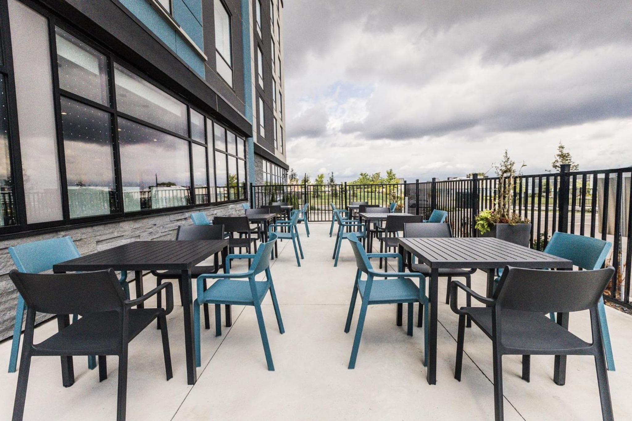 Holiday Inn Express & Suites - Toronto Airport South, an IHG Hotel