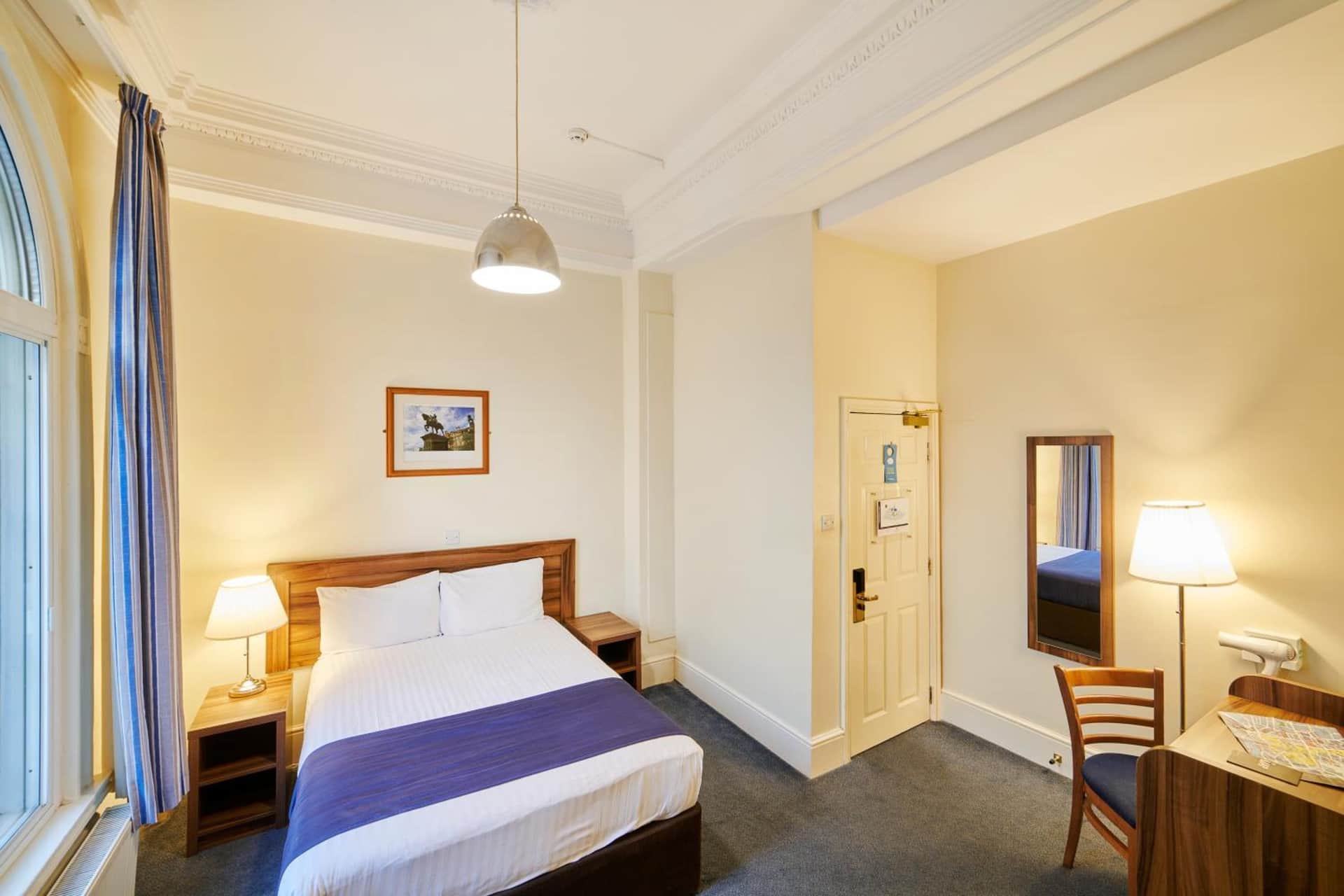 Discovery Inn - Leeds