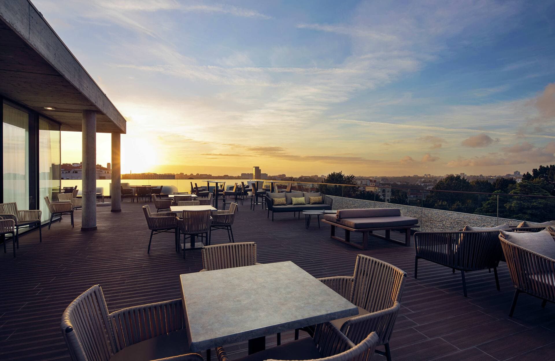 Boeira Garden Hotel Porto Gaia, Curio Collection by Hilton