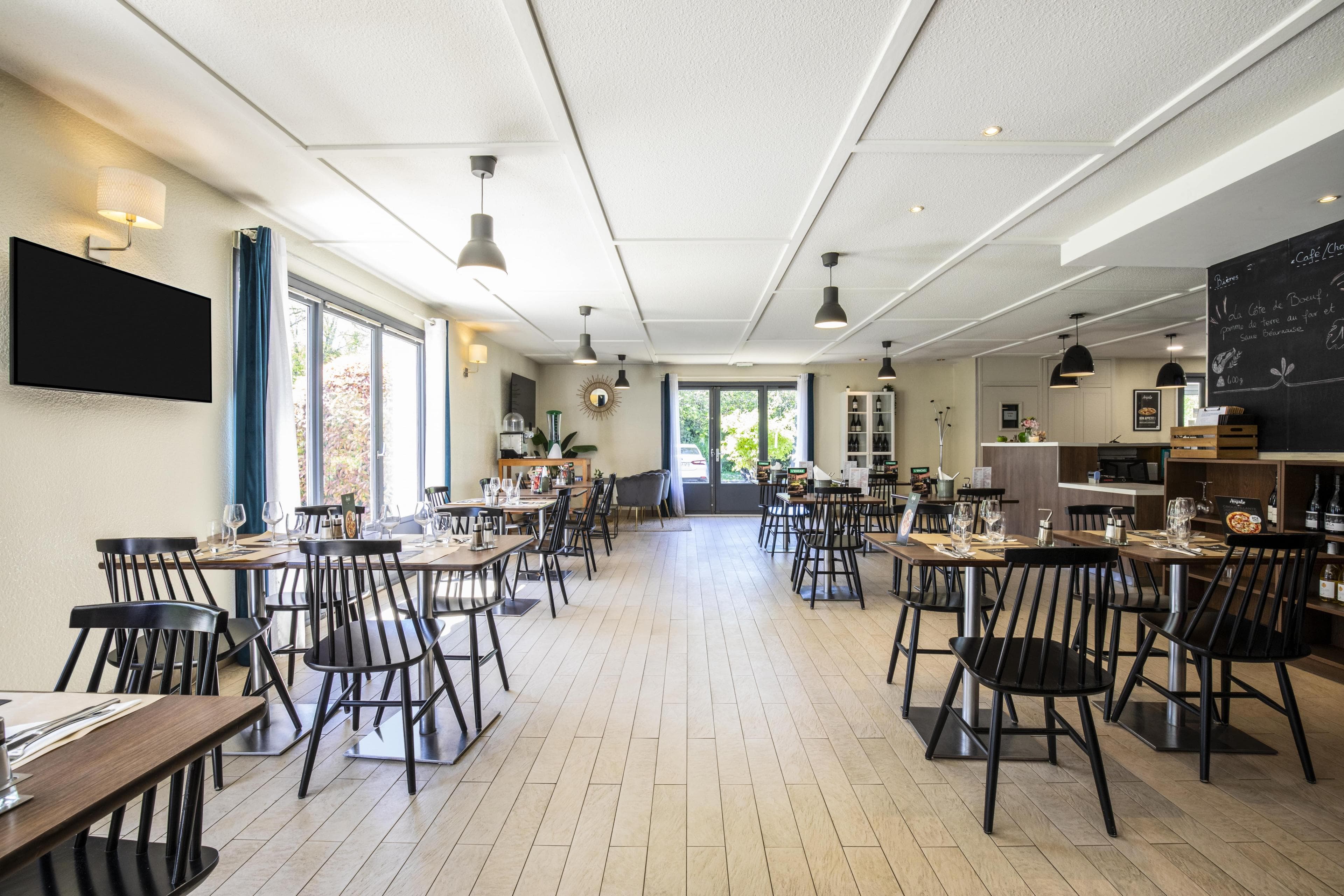 Campanile Nîmes Sud - Caissargues