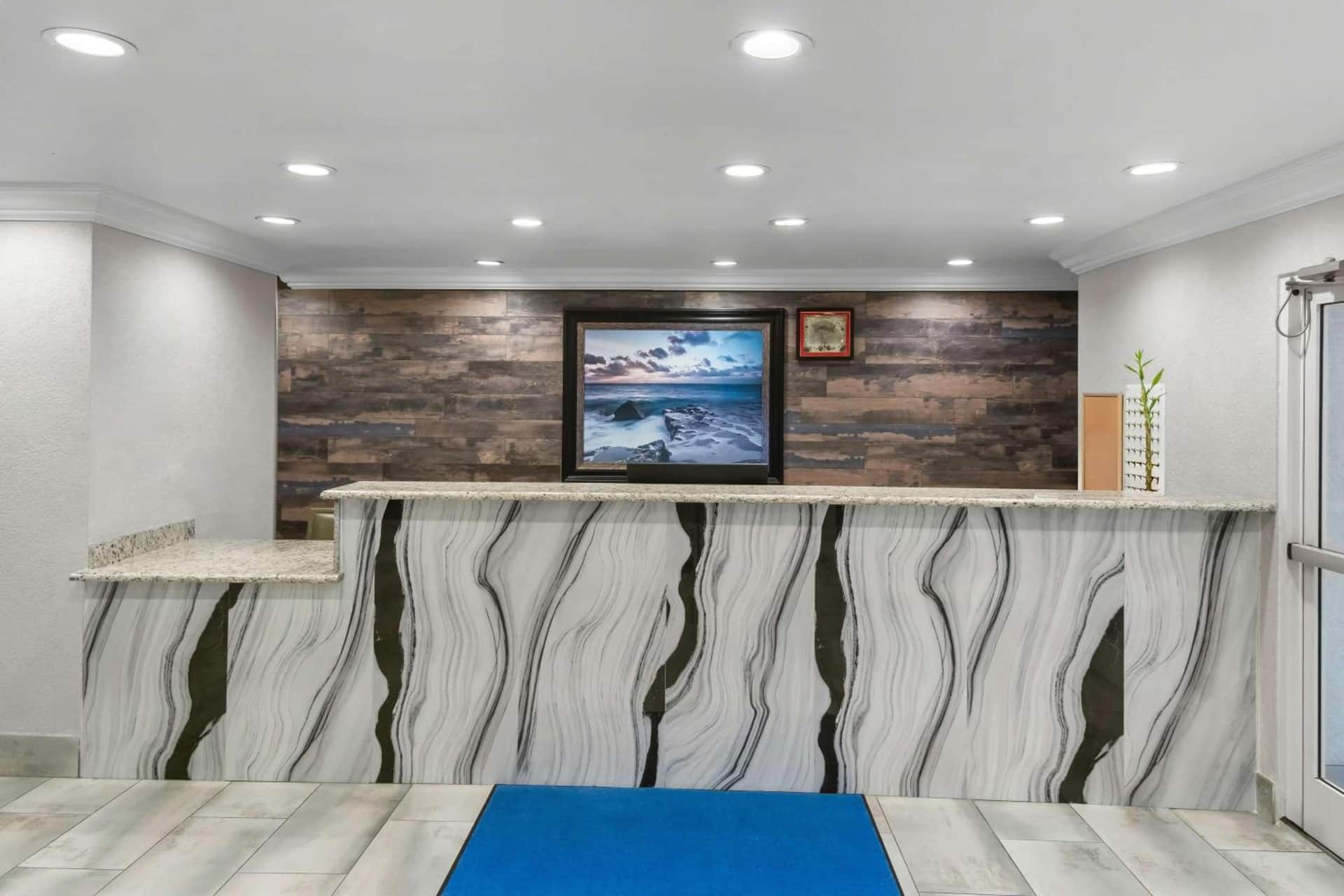 SureStay Plus by Best Western Fort Worth Benbrook