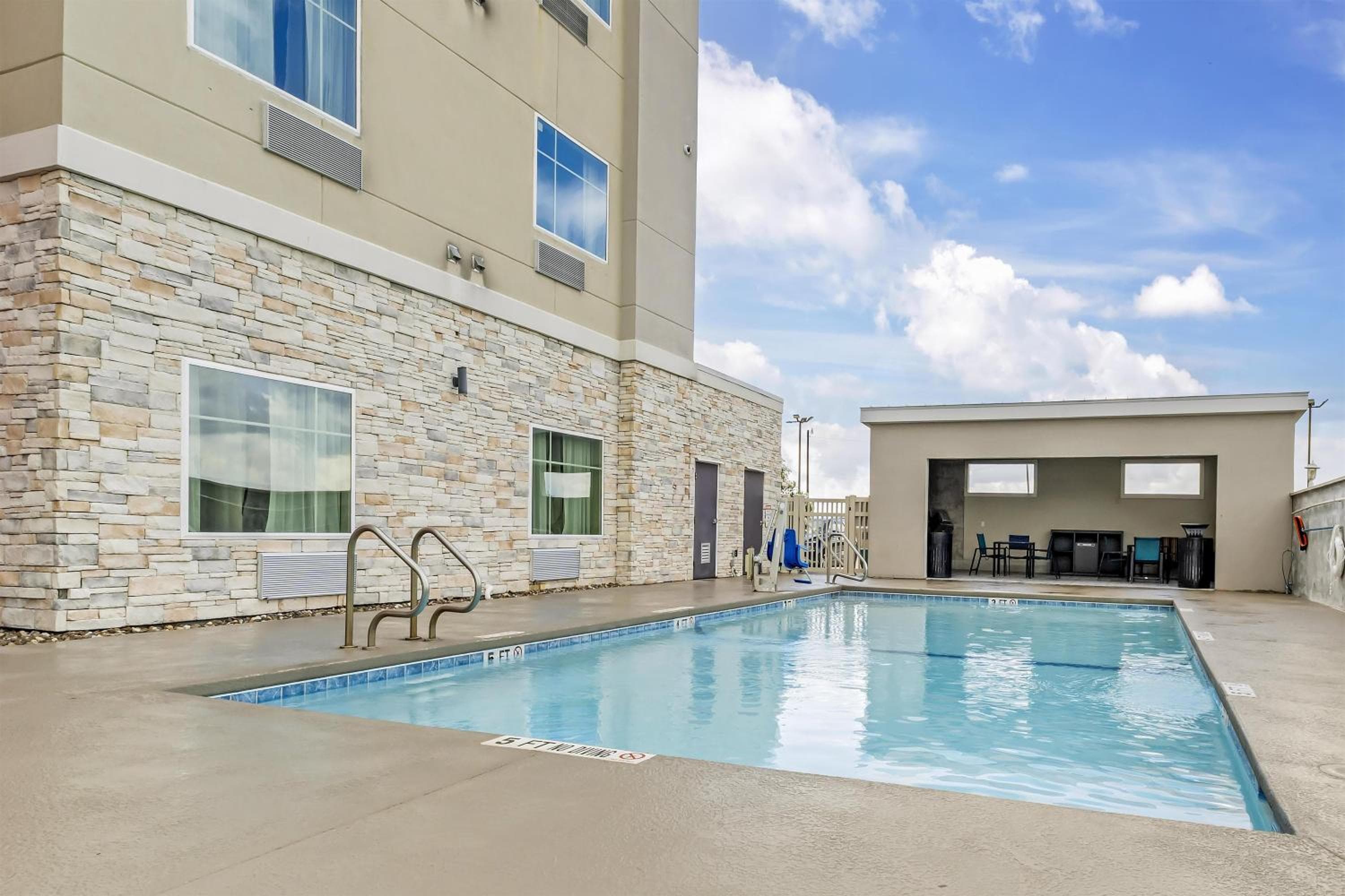Executive Residency by Best Western Corpus Christi