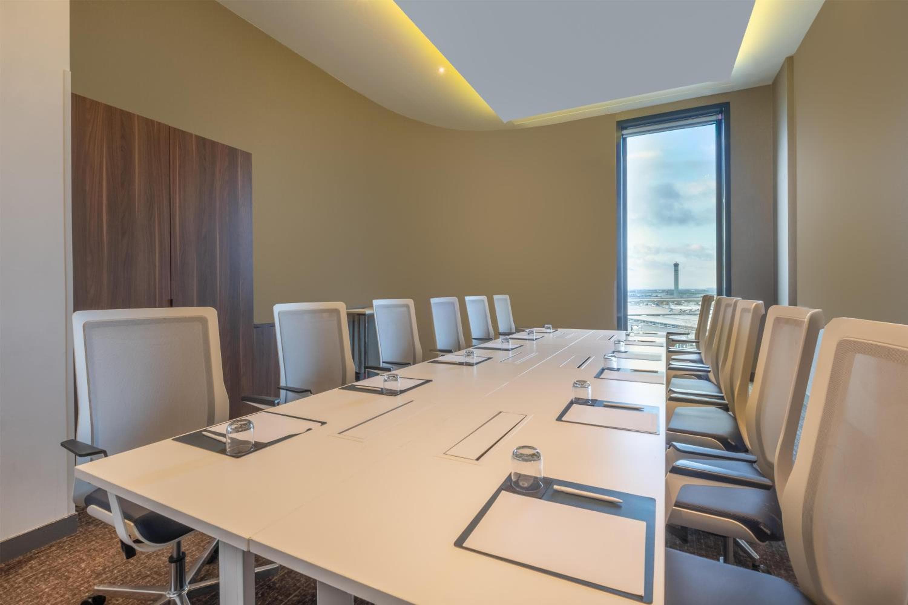 Radisson Blu CDG Airport Terminal Hotel