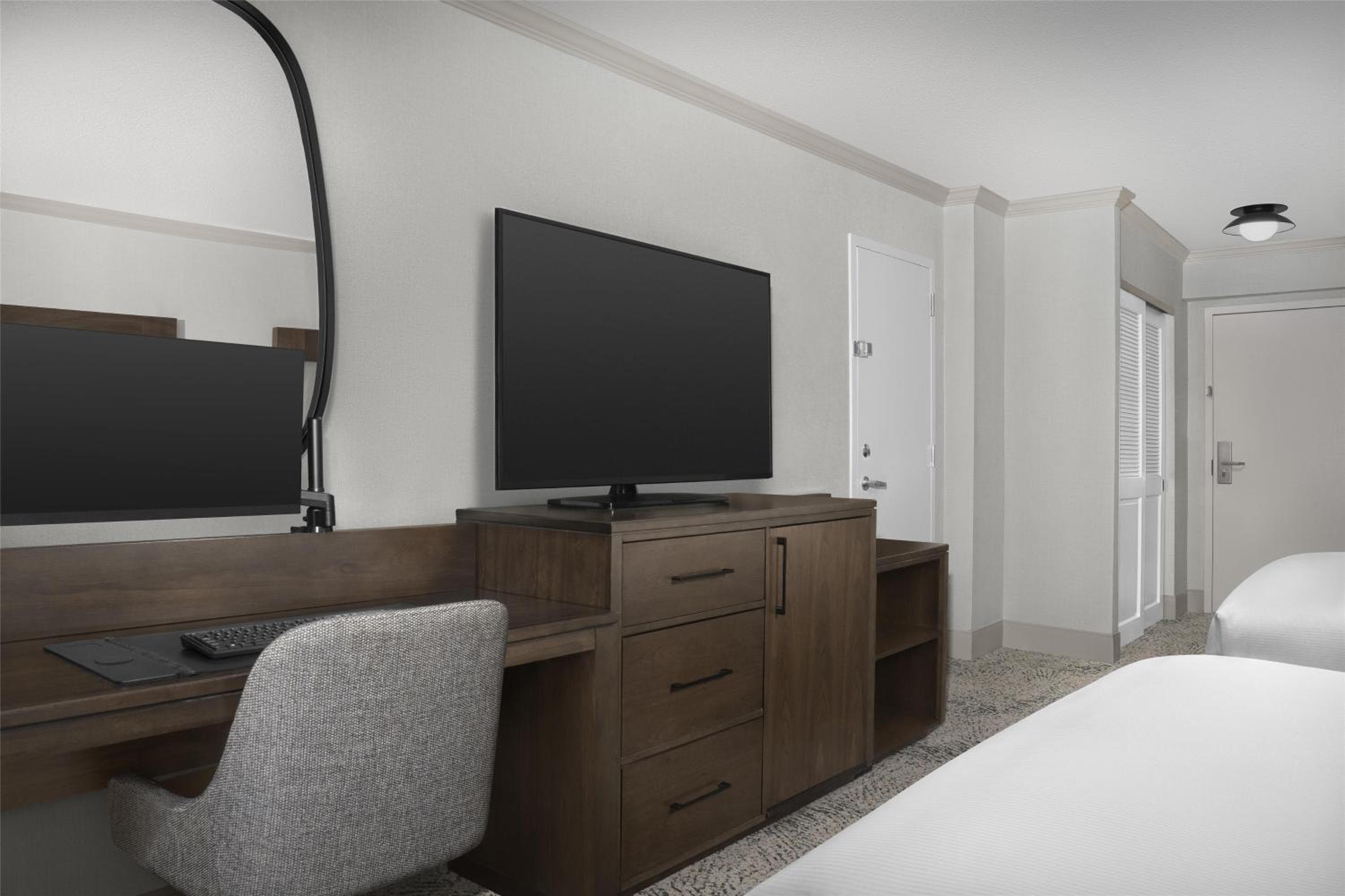 Hilton Arlington National Landing