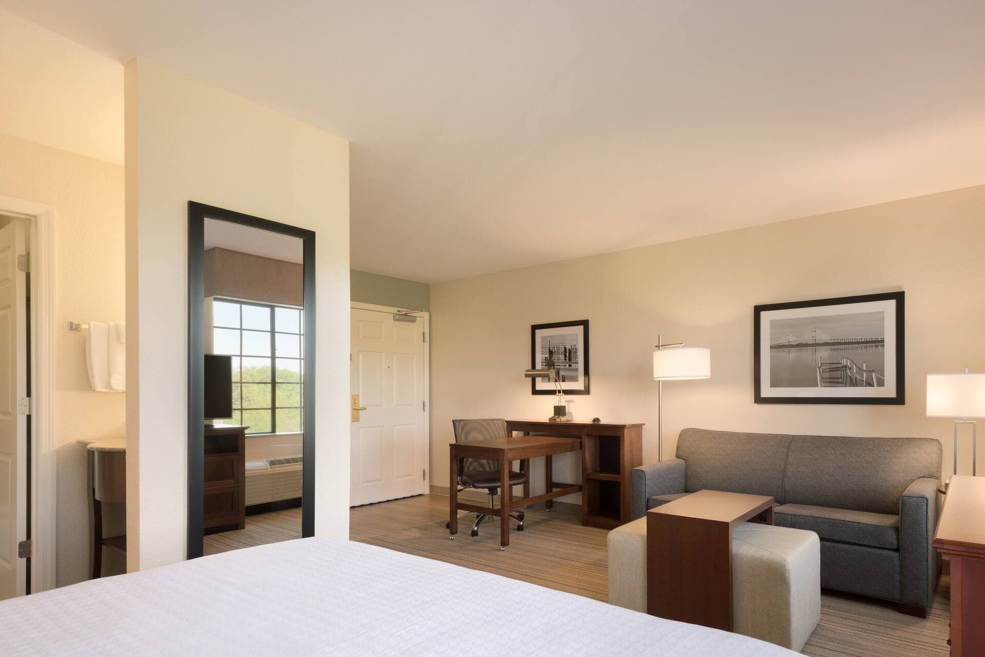 Homewood Suites by Hilton Jacksonville Deerwood Park