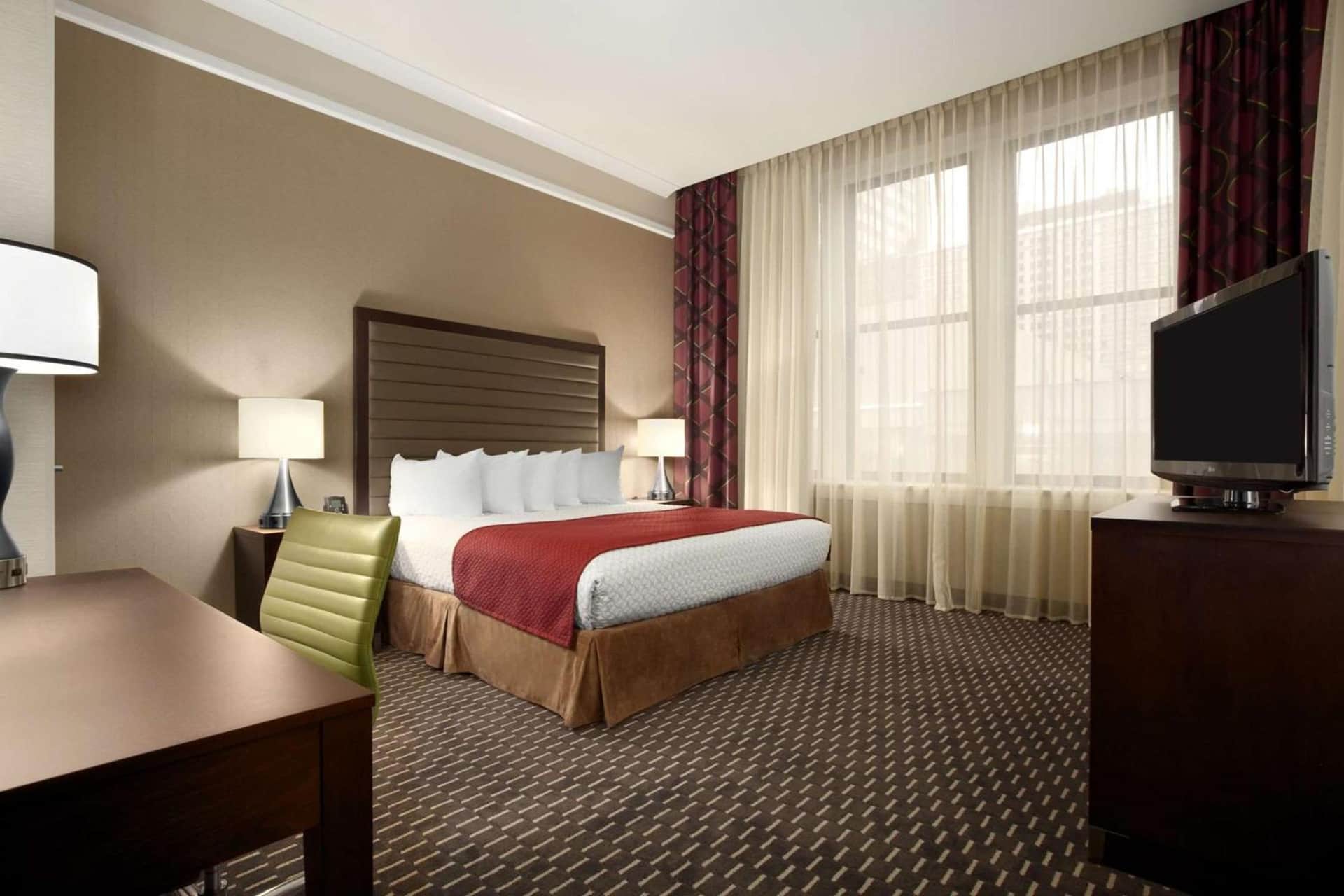 Embassy Suites by Hilton St. Louis Downtown