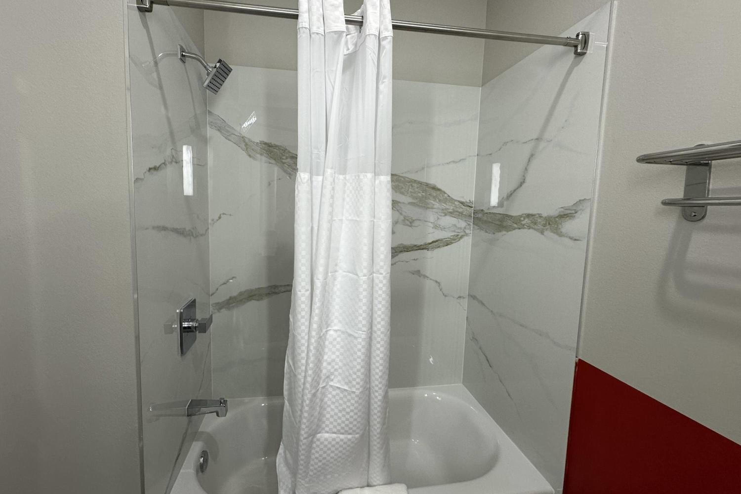 Super 8 By Wyndham Baytown