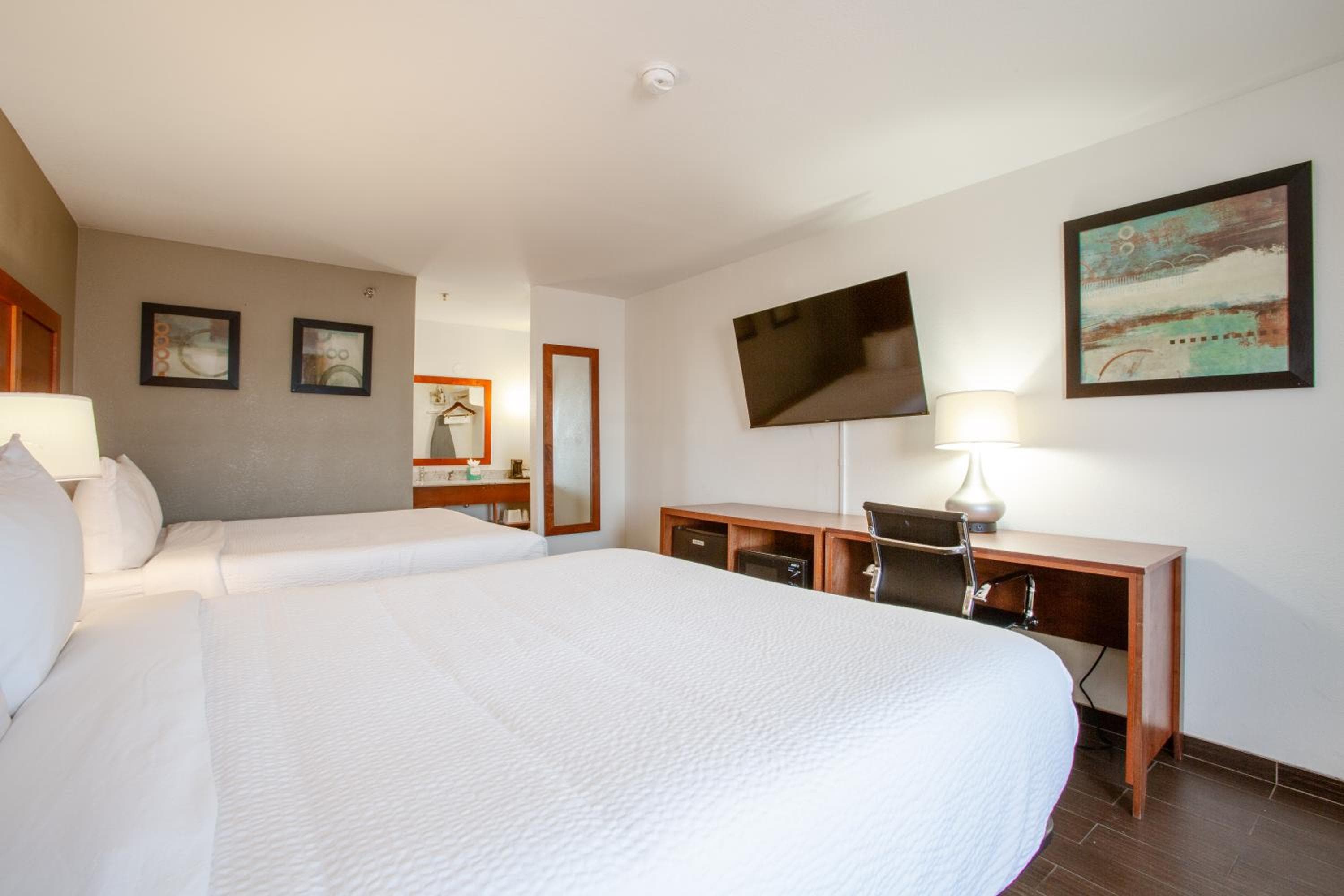 The Hotel Serene Glendale Peoria, Surestay Collection by Best Western