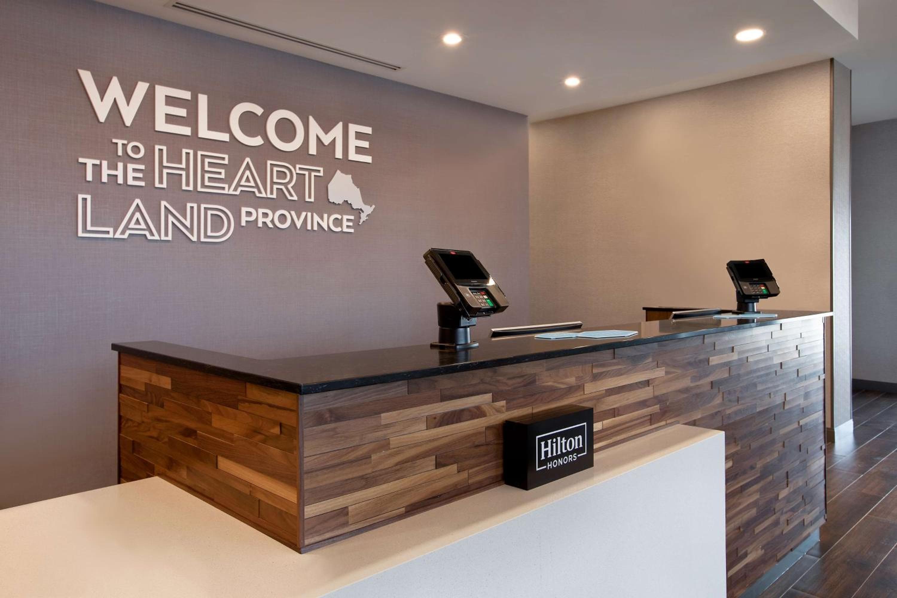 Hampton Inn & Suites Ottawa West