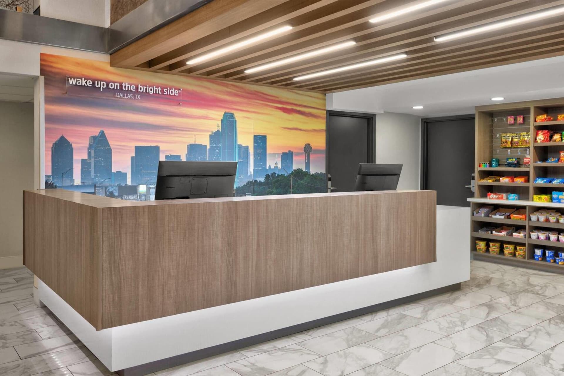 La Quinta by Wyndham Dallas I-35 Walnut Hill Ln