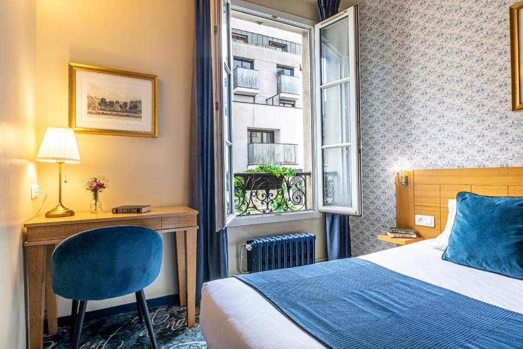 Hotel Romance Malesherbes by Patrick Hayat